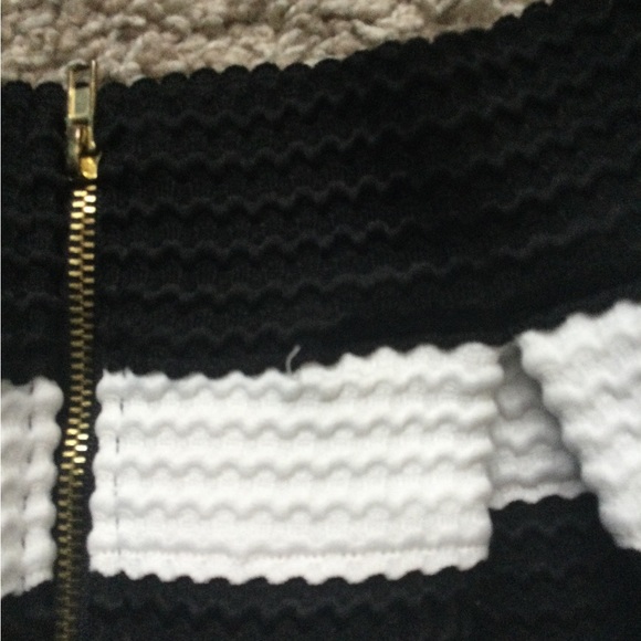 Forever 21 Contemporary Skirt - Picture 10 of 13